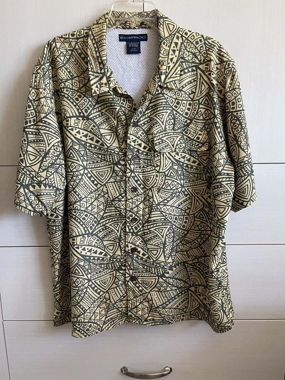 ExOfficio Men's Batik Tribal Print Short Sleeve Fishing Shirt